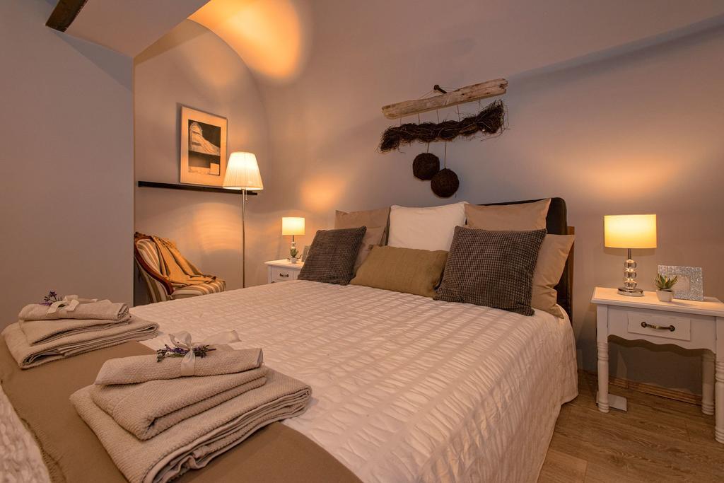 Heraclea Residential Apartments Hvar Town Quarto foto